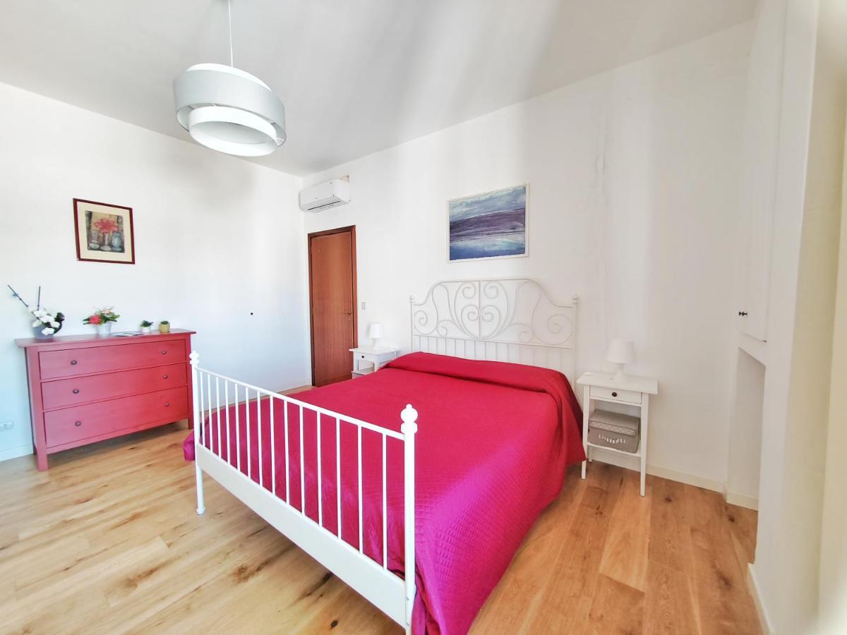 Dimora Sea View Apartment โมโนโปลี ภายนอก รูปภาพ